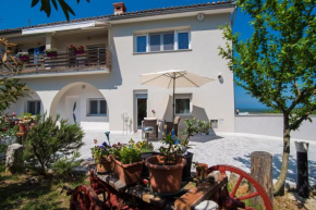 Apartments Laura, Krk